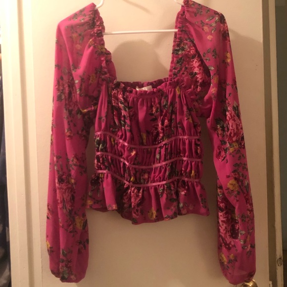 floral top - Picture 2 of 3